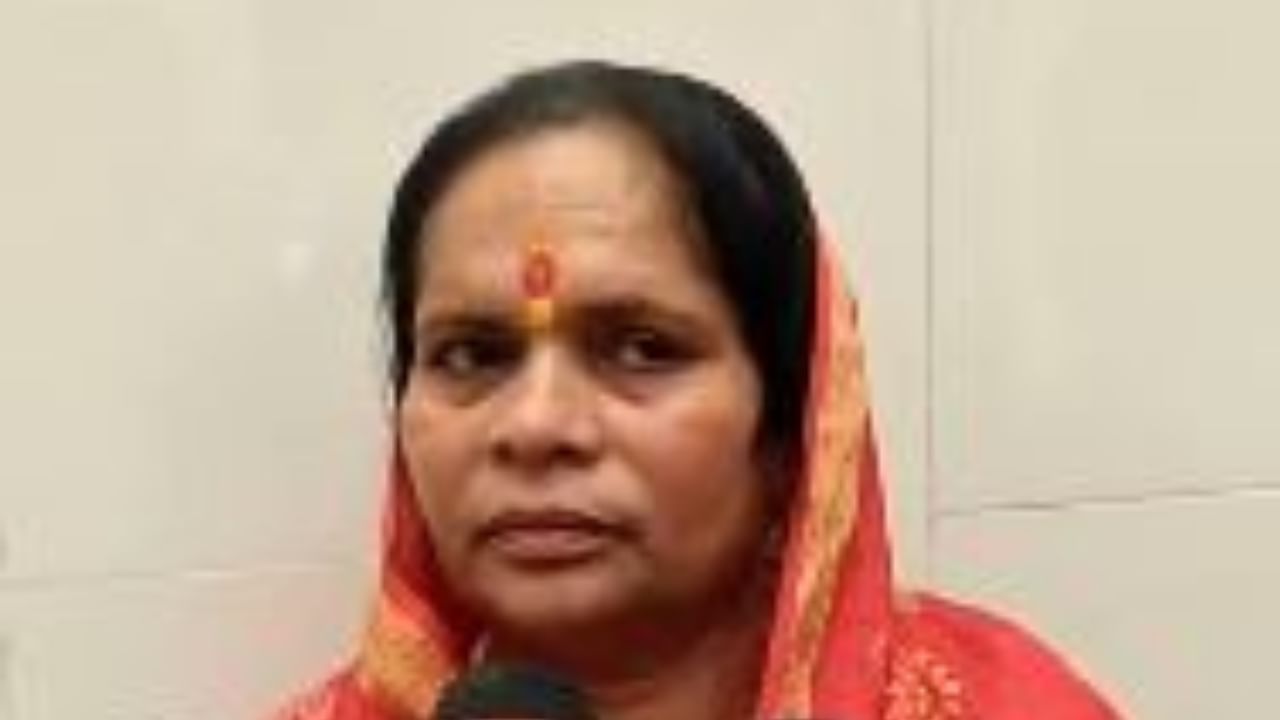 Baghpat: Sadhvi Prachi's statement - Madrassas should be investigated, cache of weapons will be found