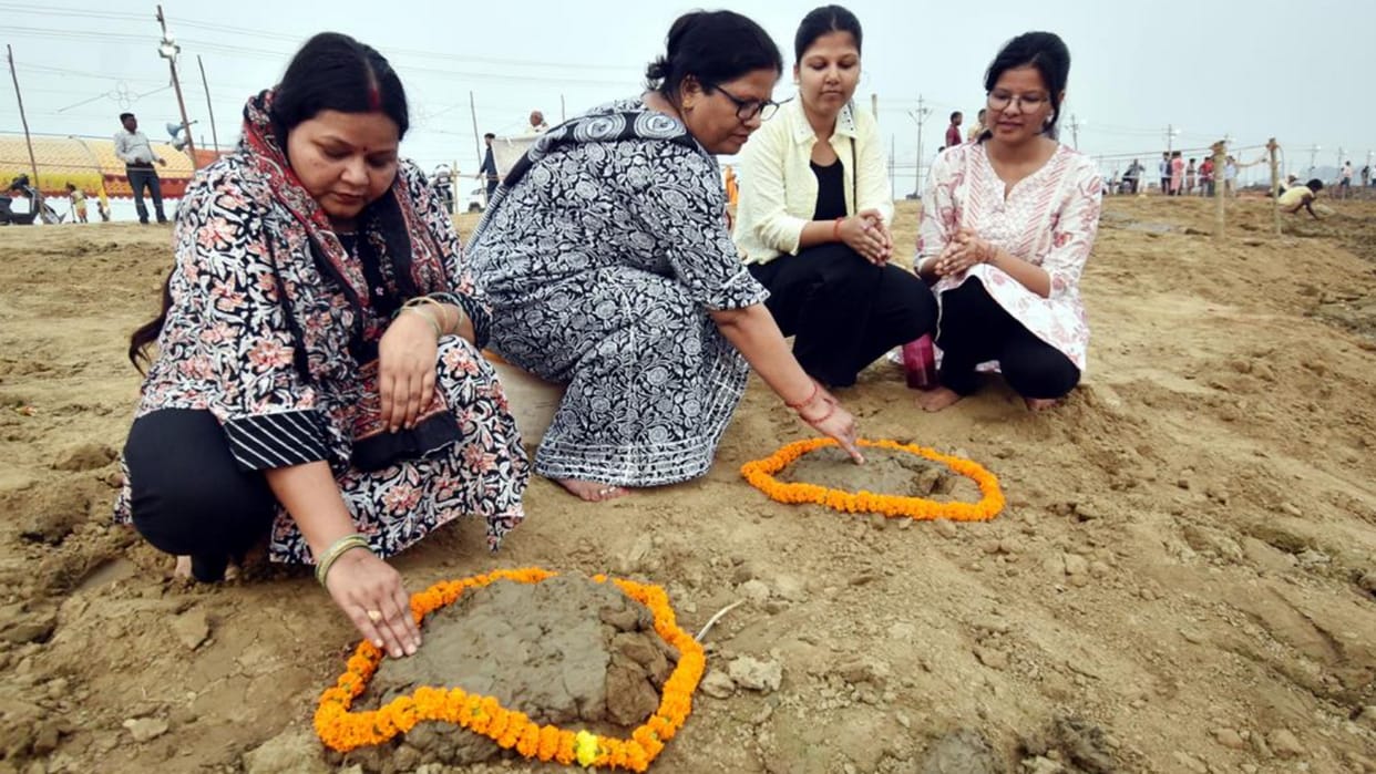 Dala Chhath: The grand festival of folk faith Chhath began with Nahay-Khaay, devotees performed Kharna