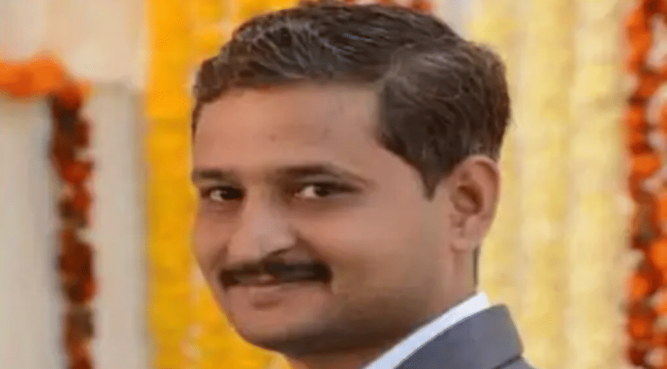 indore news Accountant found dead tea shop employee commits suicide