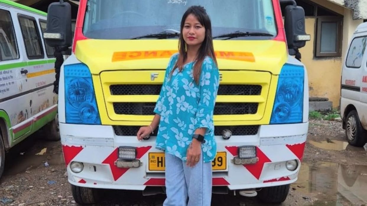 Kangra Anju became an ambulance driver after brother death dedicated herself to serving people