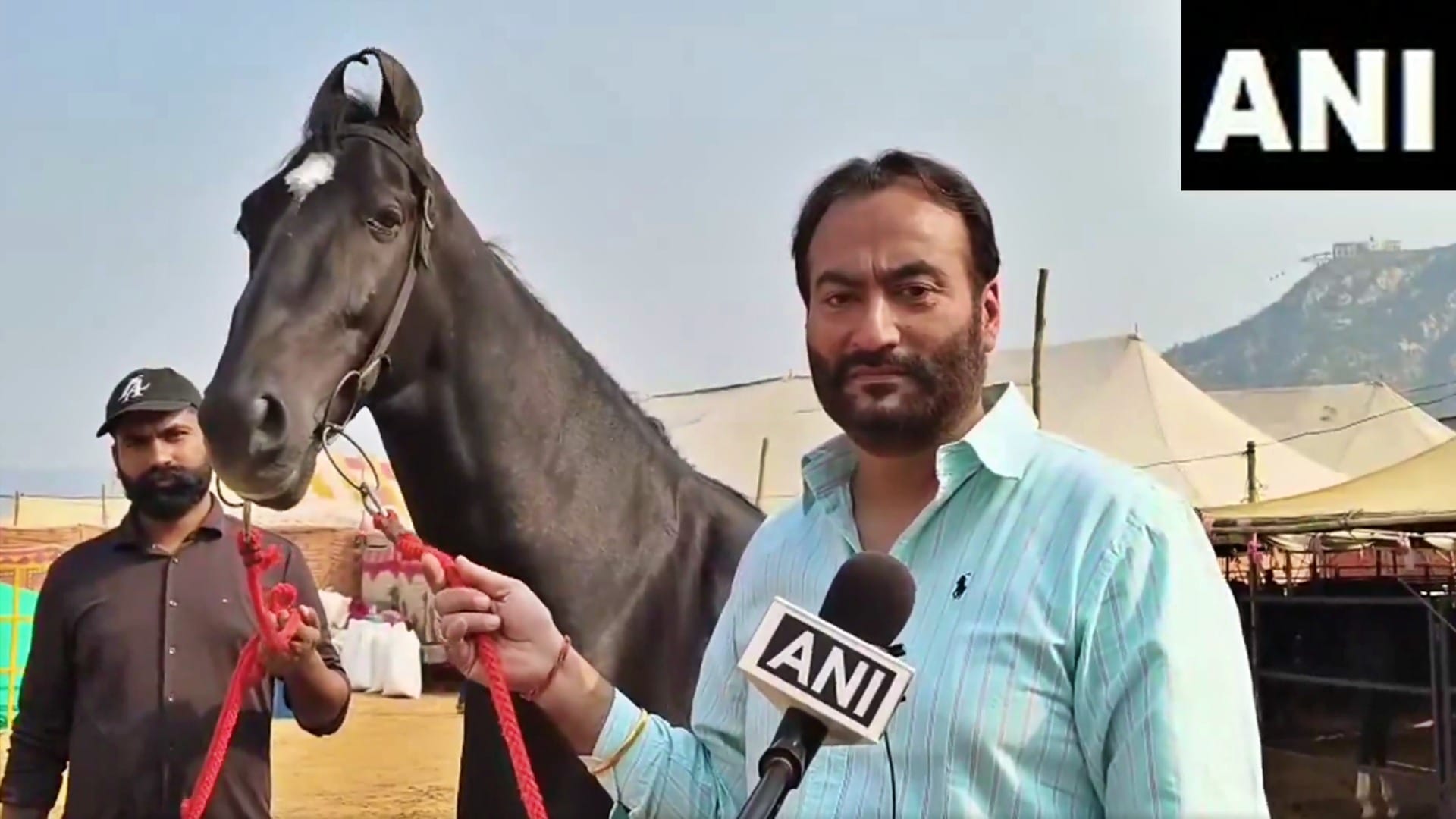पुष्कर मेले में 15 करोड़ का घोड़ा शाहबाज और उसके मालिक गैरी गिल