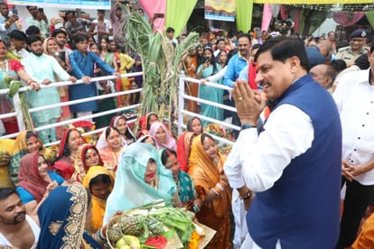 छठ महोत्सव में मुख्यमंत्री मोहन यादव शामिल हुए।