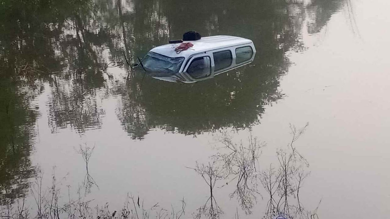 ambulance went out of control and fell into a pond near Barimrao village