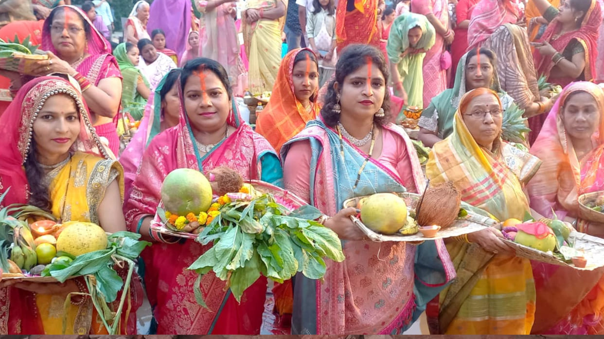 During Chhath Puja, fasting women offered prayers to the setting sun at various ghats in Gorakhpur.
