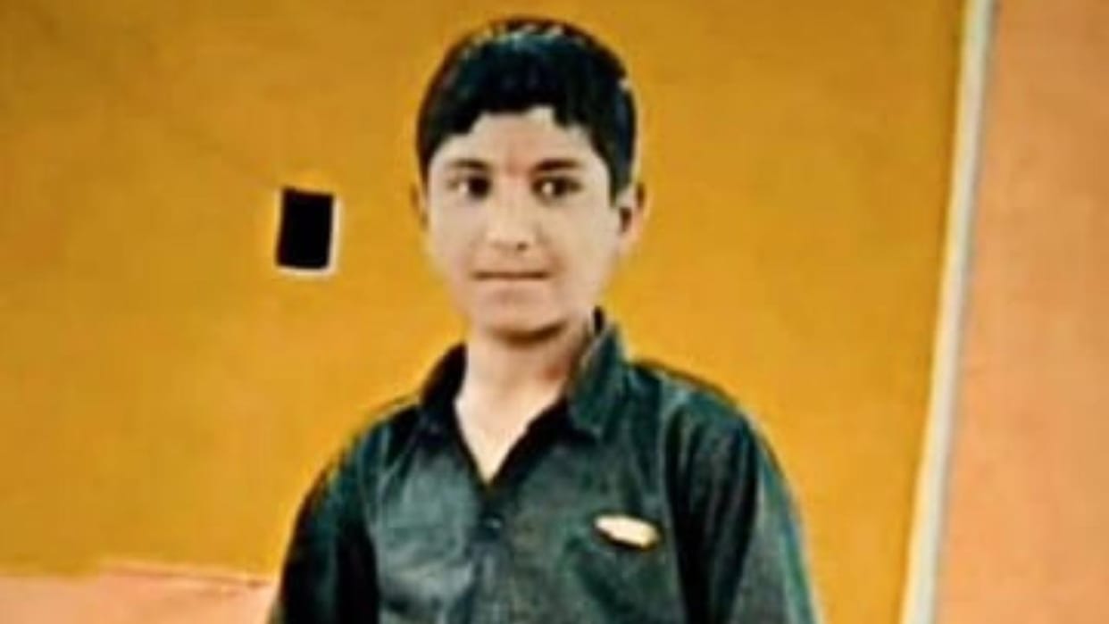 Jhansi: Teenager brutally murdered by slitting his throat, police engaged in investigation