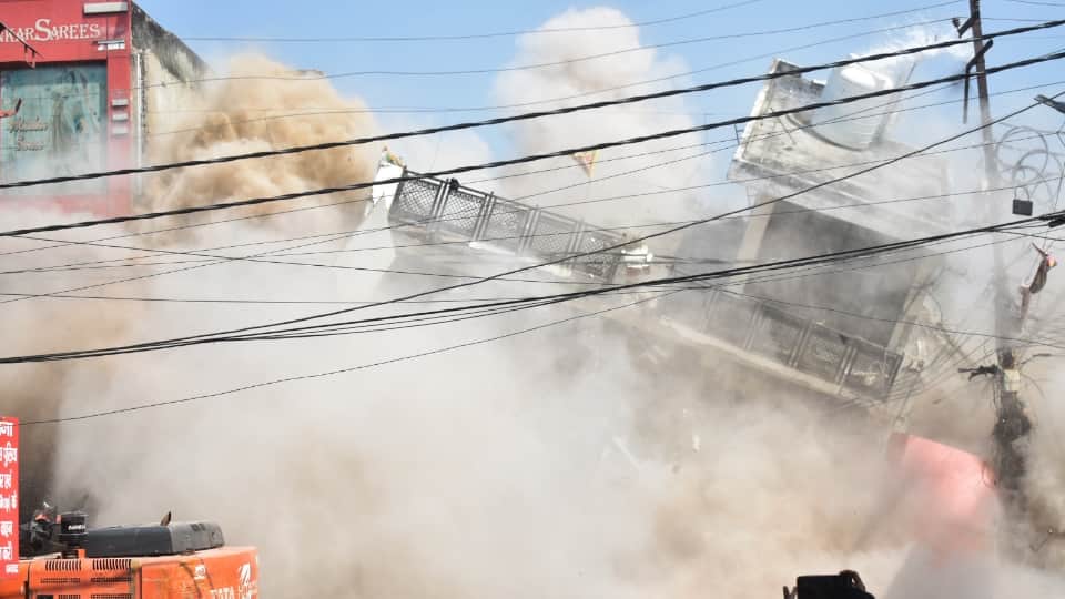 Meerut Central Market complex reduced to rubble in about a 22 seconds photos