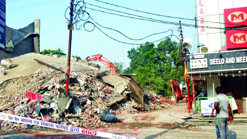Meerut Central Market complex Dispute escalated from indecency with the junior engineer to demolition
