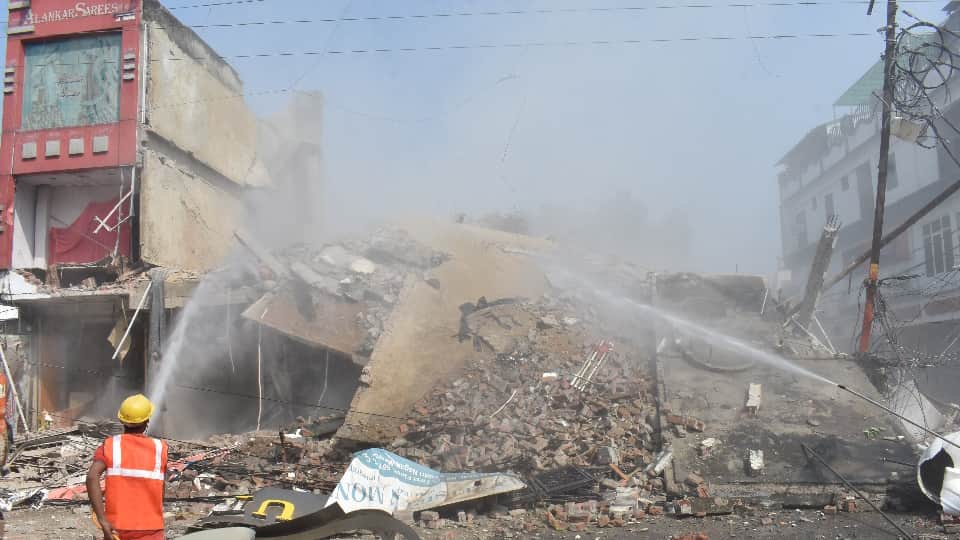 Meerut Central Market complex reduced to rubble in about a 22 seconds photos