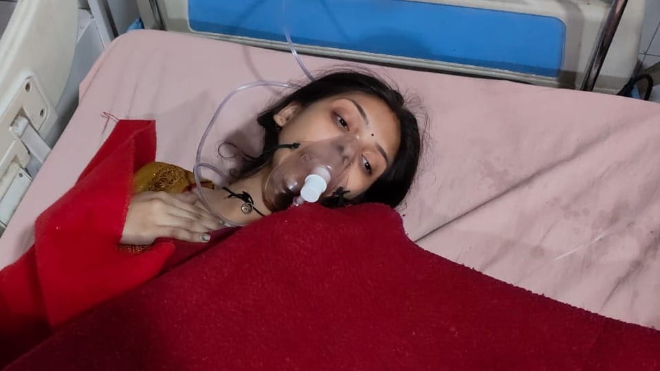 massive fire broke out in restaurant in Moradabad All three floors engulfed in flames spread to street