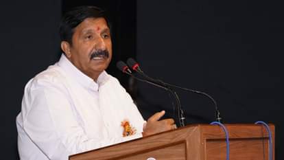 ओवरसीज रिक्रूटमेंट ड्राइव की श्रृंखला में आयोजित कार्यक्रम में संबोधित करते हुए उपमुख्यमंत्री