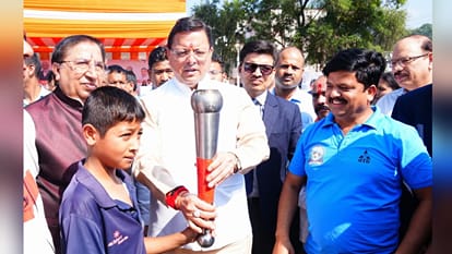 Uttarakhand CM Dhami Inaugurates MP Sports Festival in dehradun and Play Kabaddi