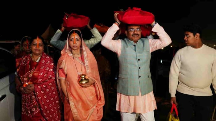 Chhath Mahaparva people from Purvanchal community gathered in large numbers to offer water to Sun