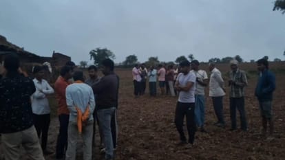 Jhansi: Teenager brutally murdered by slitting his throat, police engaged in investigation
