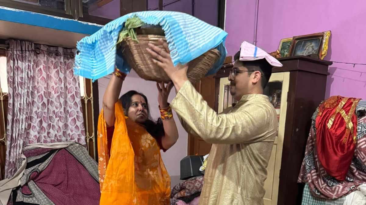 bihar news indraneel kumar returns from chicago to celebrate chhath puja after 10 years