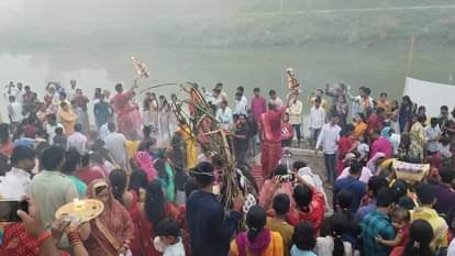 chhath festival 2025 sunset and sunrise ceremony bihar