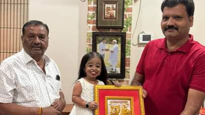 ज्योति आम्गे पहुंची काशी।