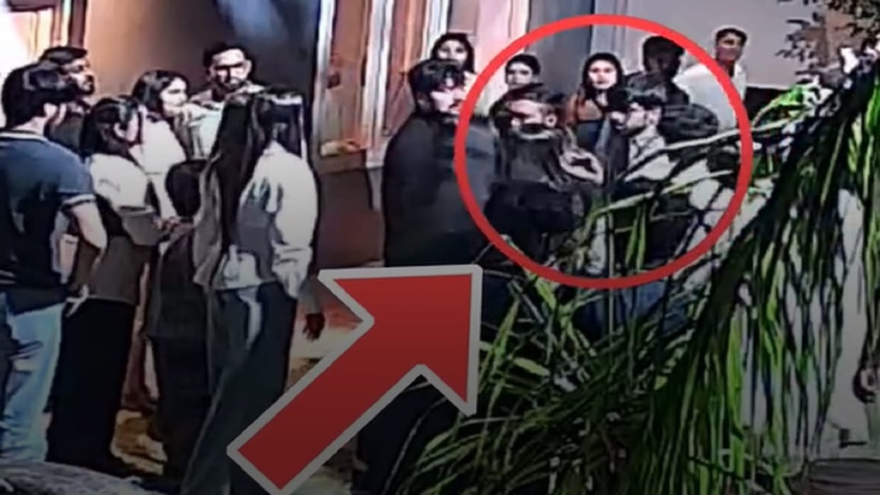 Two female influencers from UP arrived in Bhiwani: Slaps and sandals were exchanged during the event