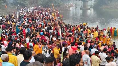chhath festival 2025 sunset and sunrise ceremony bihar