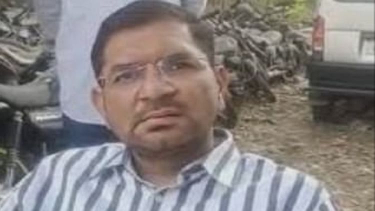 डॉक्टर ने खोला मुठभेड़ का सच: 'मुल्जिम को 20 गोली मारकर लाते हैं, लिखवाते हैं बस एक', देखें वीडियो