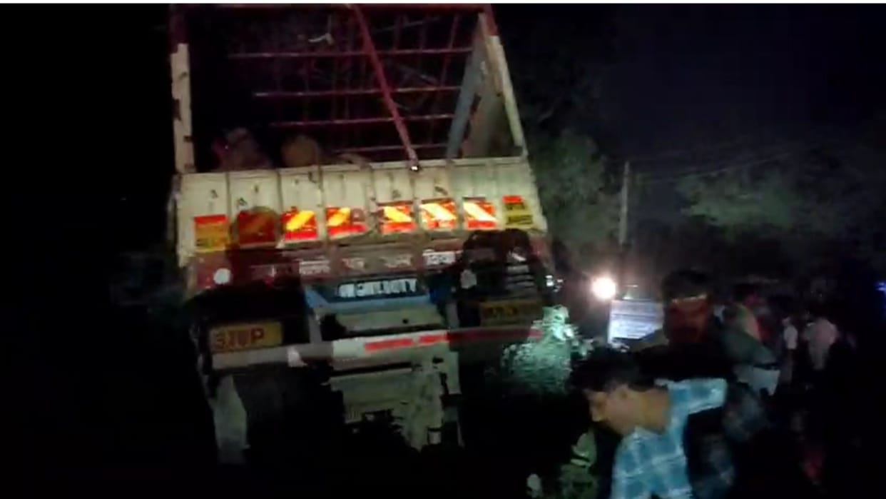 Mirzapur road accident nine injured including eight players after truck collides with auto