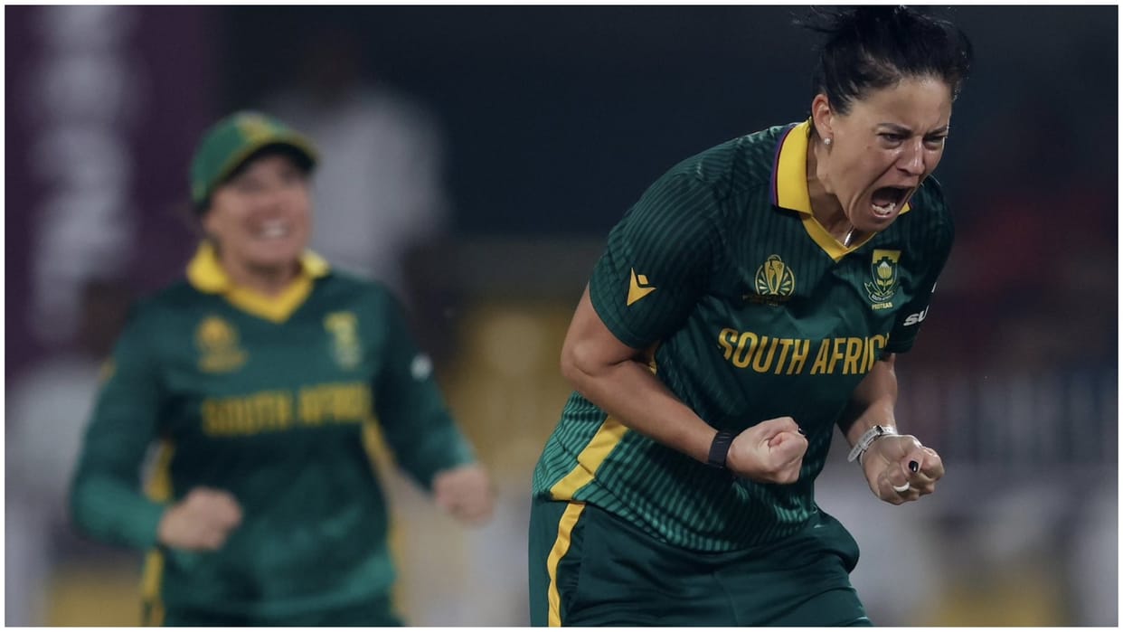 ENG W vs SA W Semifinal Live Score: Women World Cup 2025 England vs South Africa Today Match Scorecard Updates
