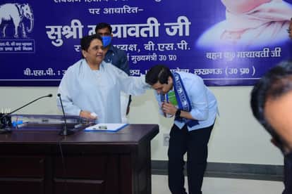 मायावती के साथ आकाश आनंद का भी नहीं चला जादू।