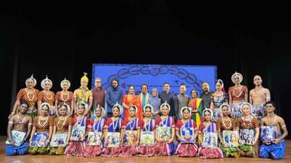 नाटक प्रस्तुति