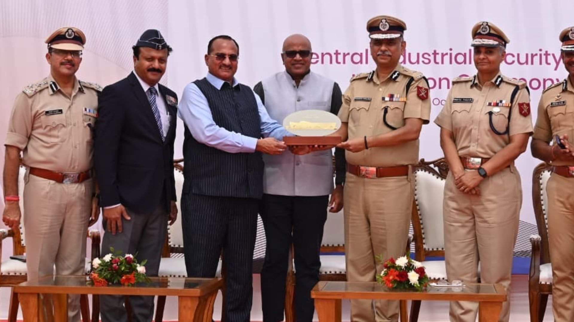 सीआईएसएफ ने संभाली नवी मुंबई अंतरराष्ट्रीय हवाई अड्डे की कमान।