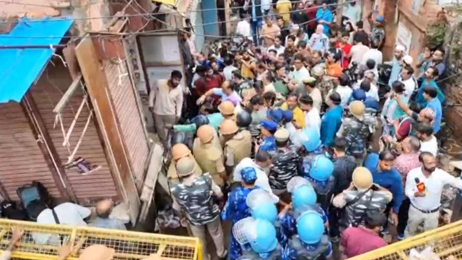 Dal Mandi widening scheme action started in varanasi see latest photos