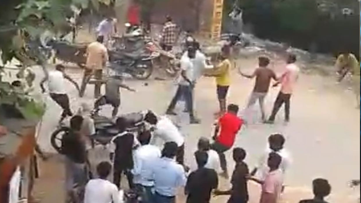 In Gorakhpur, Six accused arrested, Inspector PPganj line present