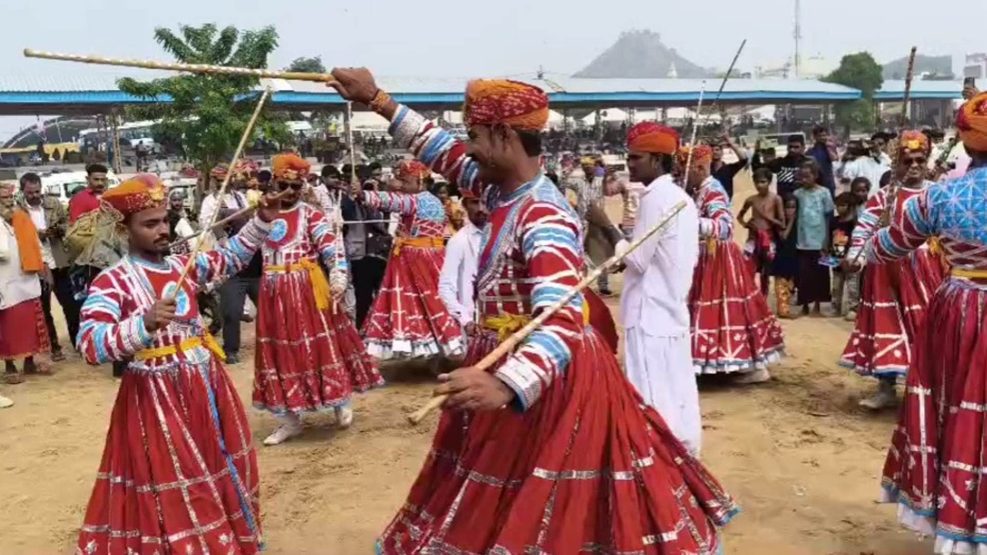 Ajmer News: Deputy CM Diya Kumari inaugurated the International Pushkar Fair.