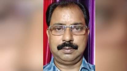 Administrative officer posted at Chandauli Collectorate died in road accident