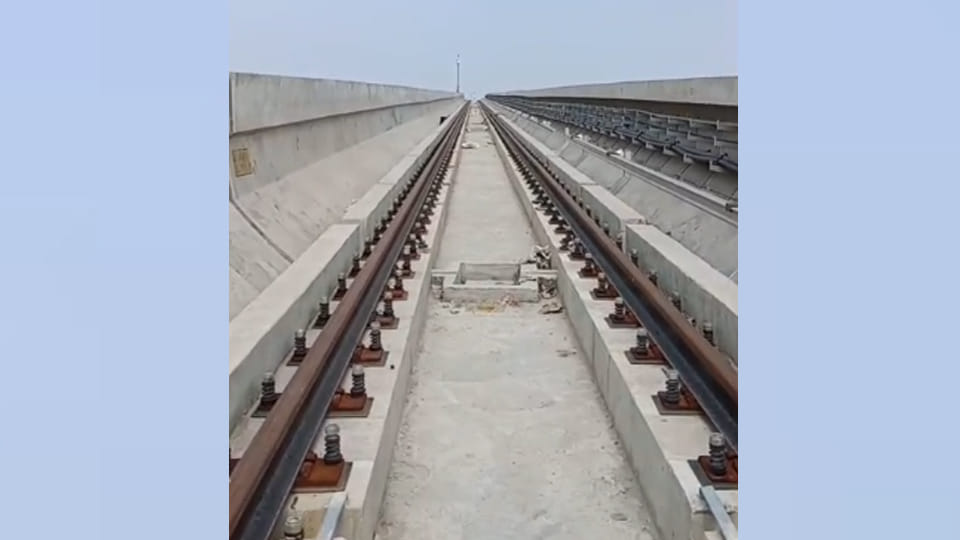 Kanpur: Track laying from Baradevi to Naubasta completed, four crossovers also completed