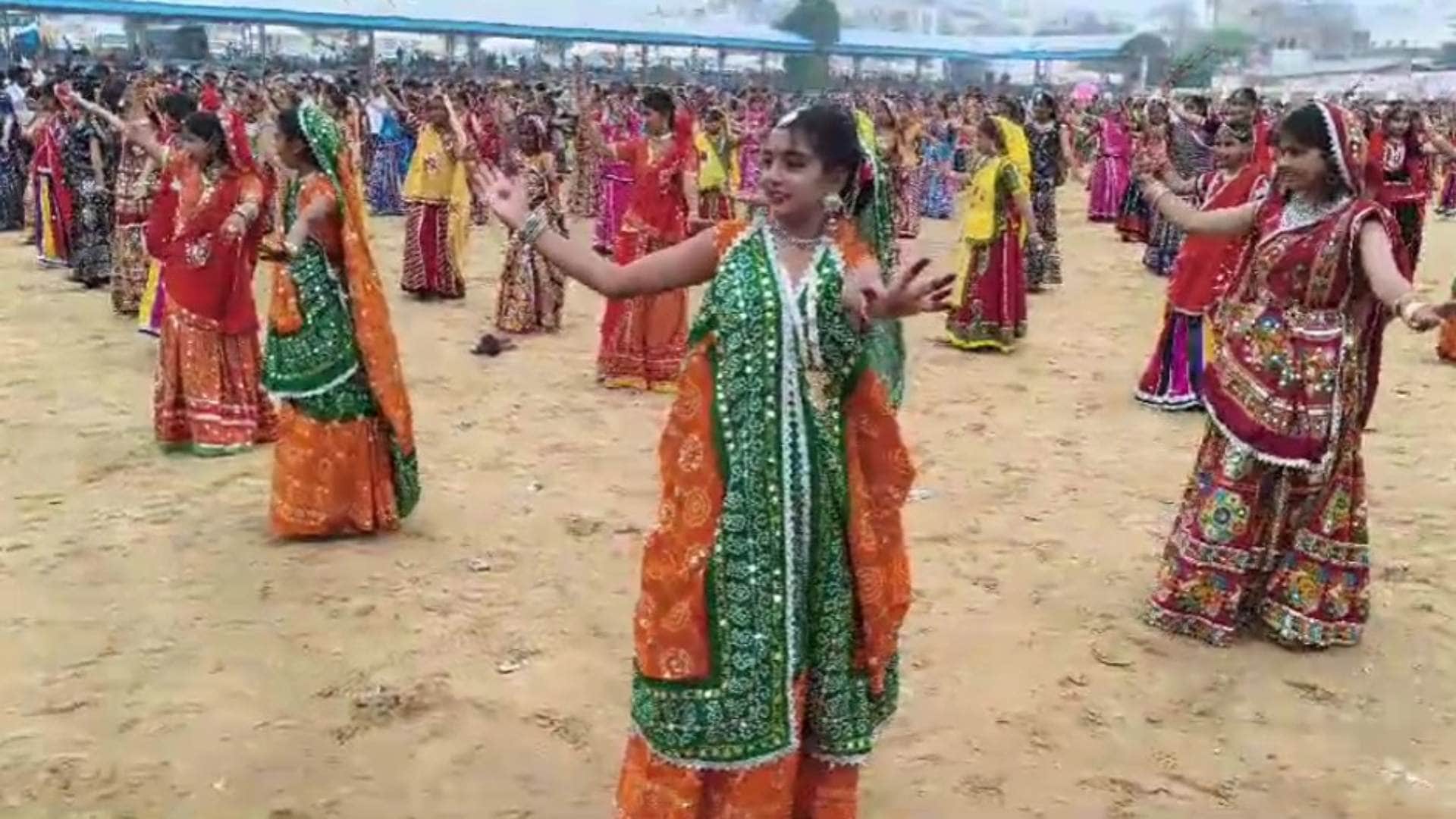 Ajmer News: Deputy CM Diya Kumari inaugurated the International Pushkar Fair.