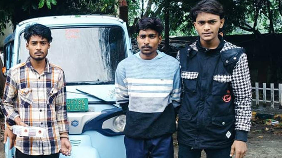 Kanpur: Three accused who fled after stealing an auto arrested; mobile location data proved helpful