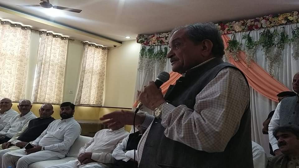 पूर्व केंद्रीय मंत्री चौधरी बीरेंद्र सिंह