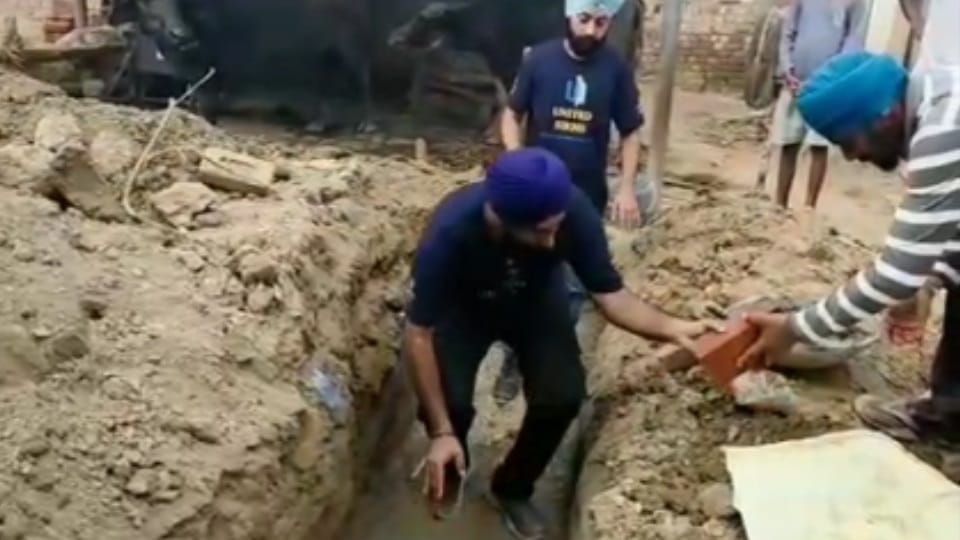 United Sikh Society adopts 11 flood-affected villages in Ferozepur