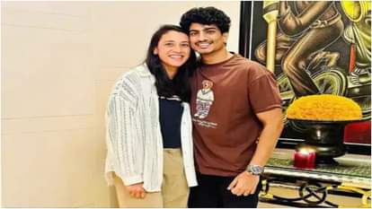 Smriti Mandhana received the surprise at the DY Patil Stadium where fiance Palash Muchhal proposed her video
