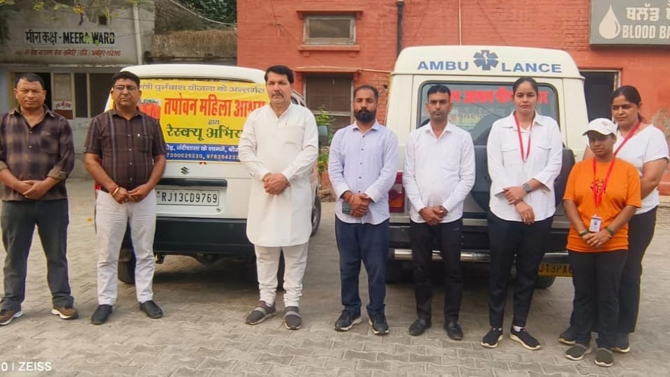 Tapovan Ashram team arrived in Abohar to take abandoned and mentally retarded women