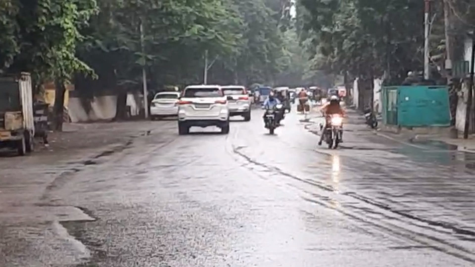 UP: Weather change in Lucknow and near by areas.