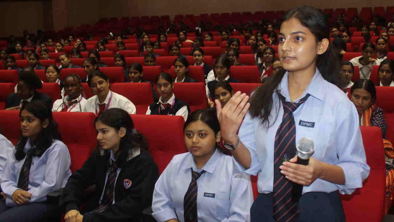 Amar Ujala Foundation Cancer Awareness Program Minister Rekha Arya said treatment is possible do not hide it