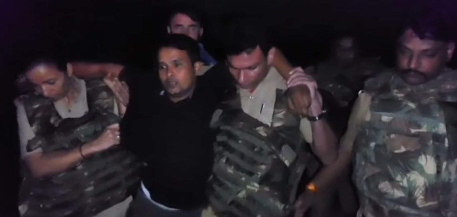 Kanpur Dehat Pradeep Murder Mother kept misleading not spoken to son for year insurance policy become noose