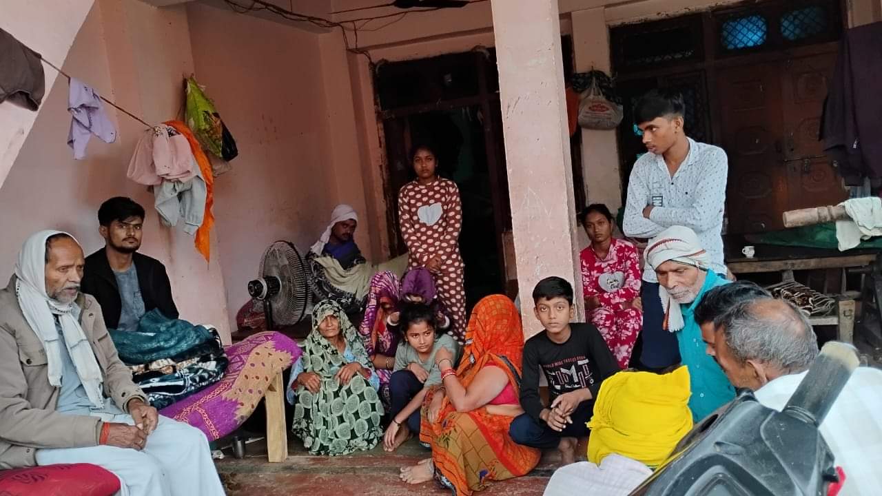 Kanpur Dehat Pradeep Murder Mother kept misleading not spoken to son for year insurance policy become noose