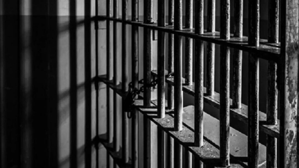 Himachal Former bank manager and two others jailed for giving KCC loan on fake documents Dhalpur branch case