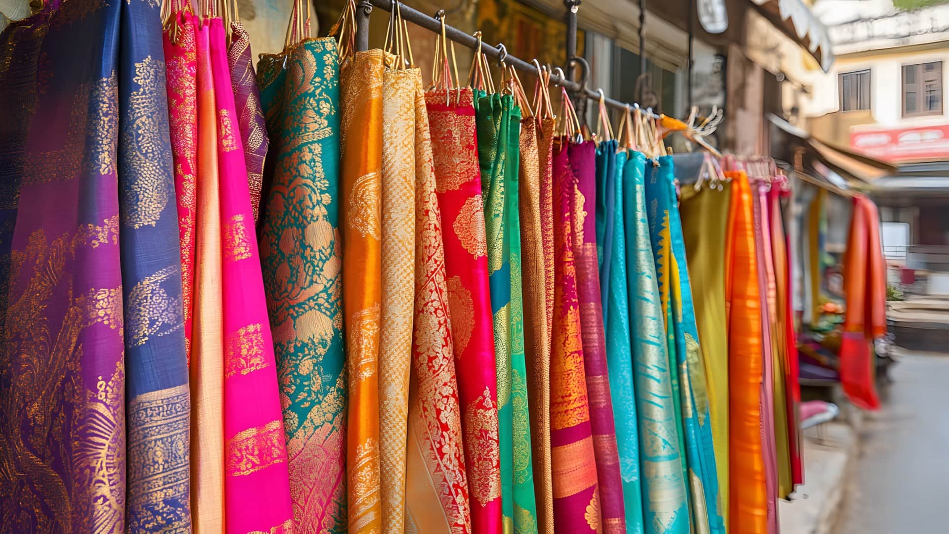 Trending Sarees 2025 modern saree trends For Women