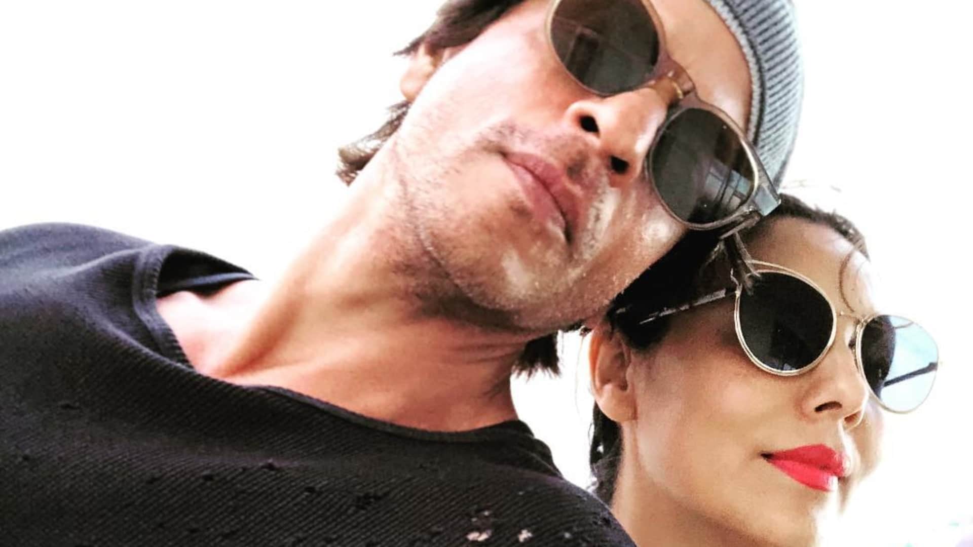 Birthday Special Shah Rukh Khan and Gauri Khan Love Story and Marriage News in Hindi