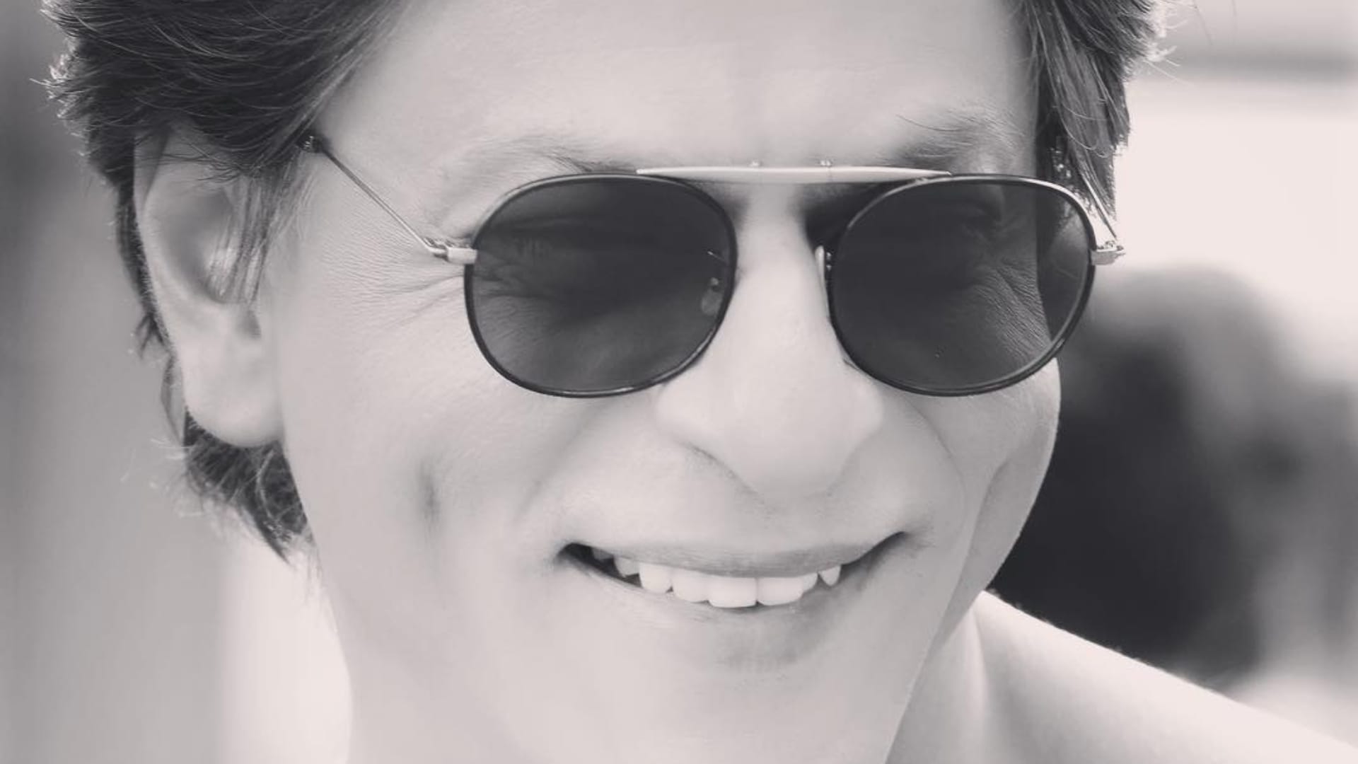Birthday Special Shah Rukh Khan and Gauri Khan Love Story and Marriage News in Hindi