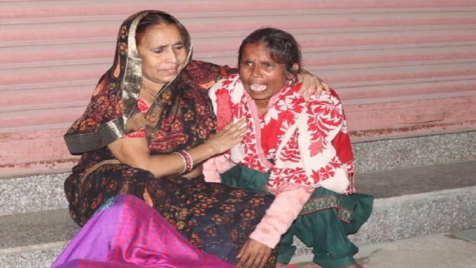 Bijnor: When the family members were not able to talk to him, the young man committed suicide
