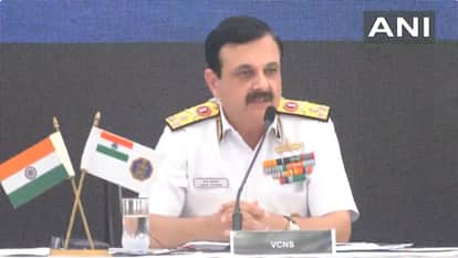 नौसेना उप प्रमुख वाइस एडमिरल संजय वात्स्यायन