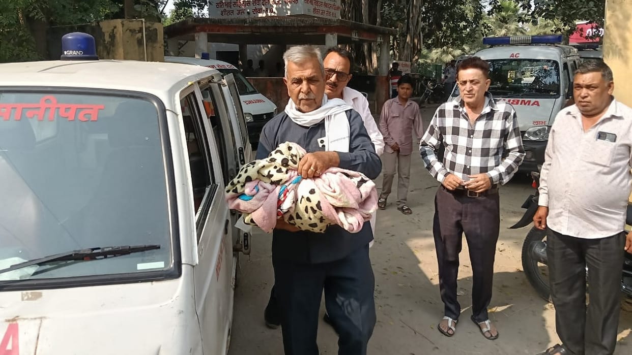 newborn baby girl was thrown into canal immediately after birth in Panipat; police launched an investigation